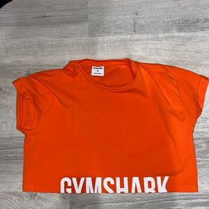 Orange tee